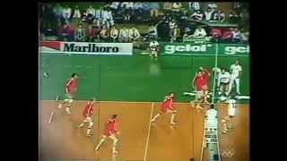 Brasil x Russia  Relembre a partida histórica de vôlei no Maracanã narrada por Luciano do Valle [upl. by Aenej452]