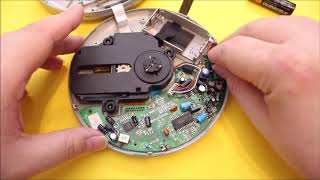 Tragbarer CDPlayer  Discman   German Retro Tech Repair [upl. by Nalak287]