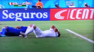 MORDISCO DE LUIS SUAREZ A CHIELLINI EN HD [upl. by Wiltshire]