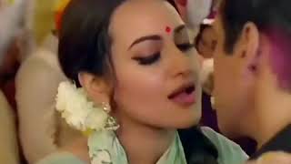 Sonakshi Sinha kissing Salman khan [upl. by Ingalls]