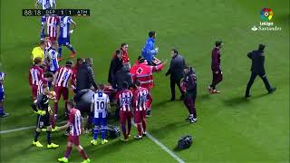 Fernando Torres da el susto en Riazor [upl. by Iinden]