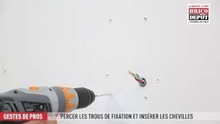 Comment remplacer une applique murale dintérieur [upl. by Nachison]