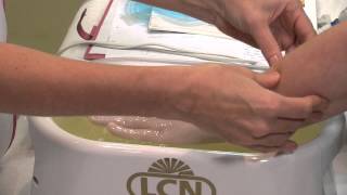 How to apply paraffin wax profesionally to the hands [upl. by Ursula164]