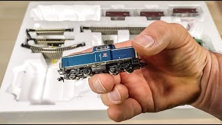 1160 micro N scale Cargo Train Start Set gets unboxed and tested [upl. by Rehsa620]