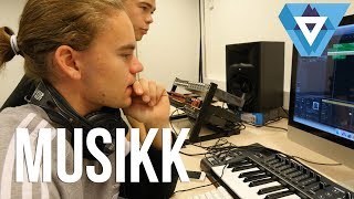 Musikk  Sunnmøre Folkehøgskule [upl. by Warrin415]