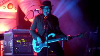 Primus  Wynonas Big Brown Beaver Live In Montreal [upl. by Acinomaj]