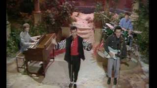 Tears For Fears  Everybody Wants To Rule The World Kenny Everett Show 85 [upl. by Bocyaj]