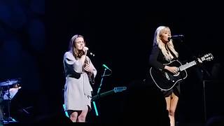 Lennon and Maisy Stella quotLean Onquot  quotIn Lovequot Nashville Final Season CelebrationGrand Old Opry [upl. by Eeliab435]